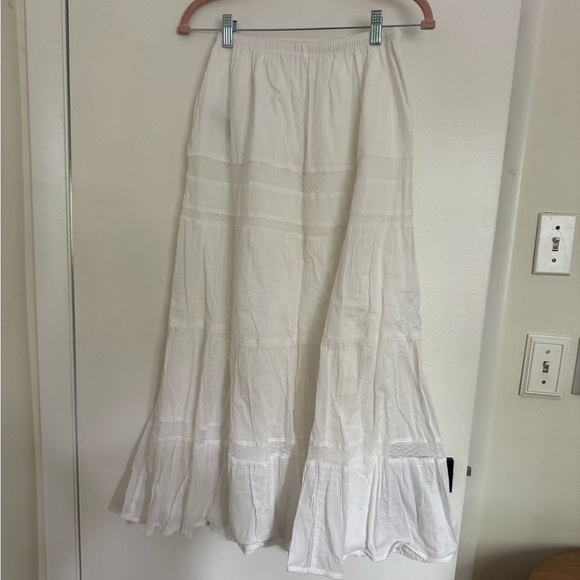 Abercrombie Tie-Waist Tiered Maxi Skirt - Picture 4 of 4